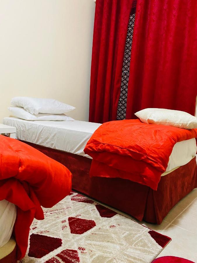 Nash Guest House Females Only 迪拜 外观 照片